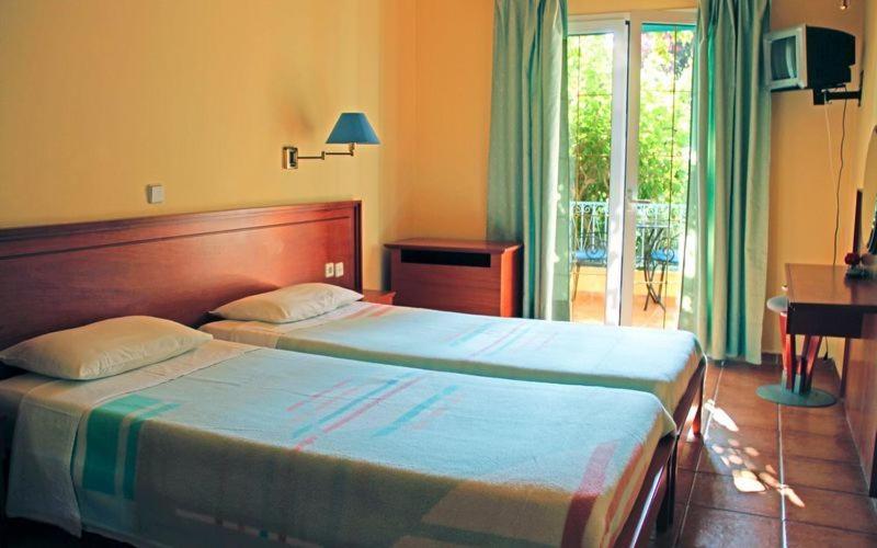 Poseidon Apartments Agios Gordios  Eksteriør billede