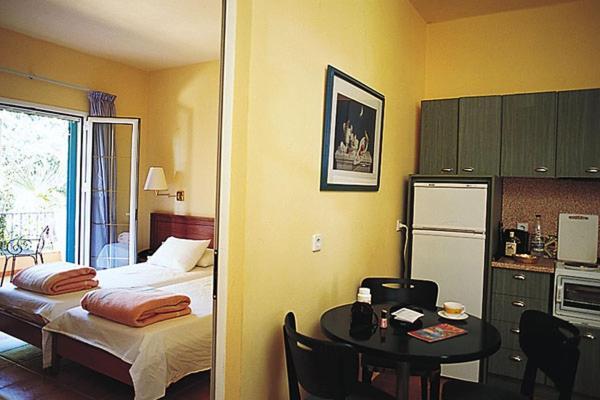 Poseidon Apartments Agios Gordios  Eksteriør billede
